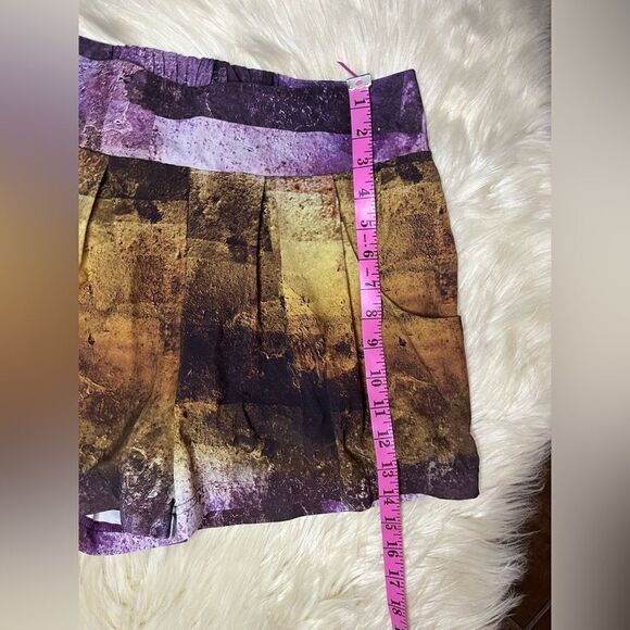 Lucy abstract running shorts sz medium - Picture 5 of 7